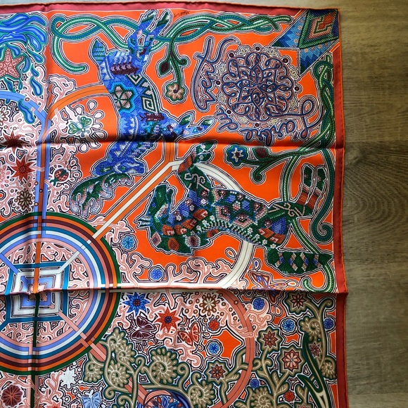 Authentic Hermes silk scarf 90cm - Picture 4 of 7